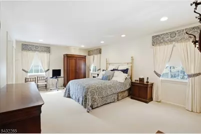 61 Western Dr, Millburn, NJ 07078 - Photo 8