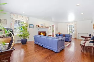 61 Western Dr, Millburn, NJ 07078 - Photo 2