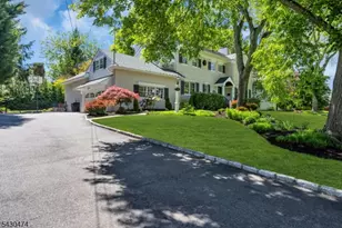 935 Minisink Way, Westfield, NJ 07090 - Photo 2