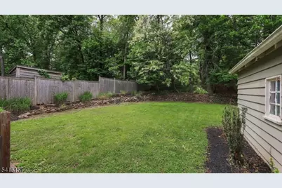 288 Seneca Pl, Westfield, NJ 07090 - Photo 36