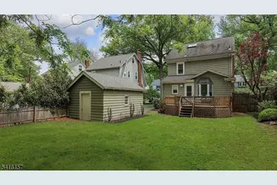 288 Seneca Pl, Westfield, NJ 07090 - Photo 38