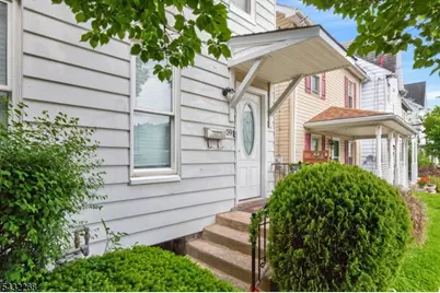 59 Railroad Ave, Phillipsburg, NJ 08865 - Photo 2