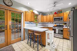52 Warfield St, Montclair, NJ 07043 - Photo 14