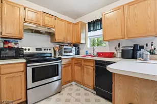 239 40th St, Irvington Twp., NJ 07111 - Photo 6