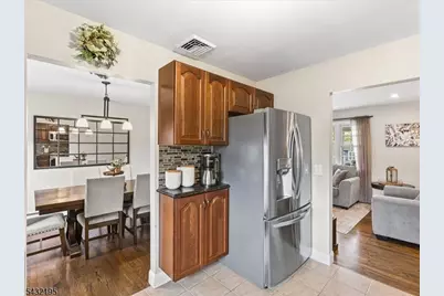 8 Madoc Trl, Jefferson Township, NJ 07438 - Photo 8