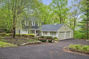 14 Long Ridge Rd, Parsippany, NJ 07869 - Photo 2