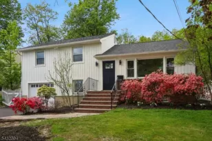 34 Clark St, Summit, NJ 07901 - Photo 2