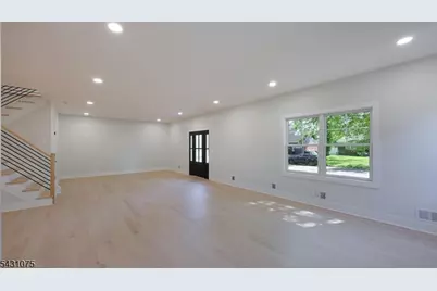 941 Beverly Dr, Westfield, NJ 07090 - Photo 10