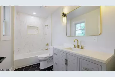 941 Beverly Dr, Westfield, NJ 07090 - Photo 24