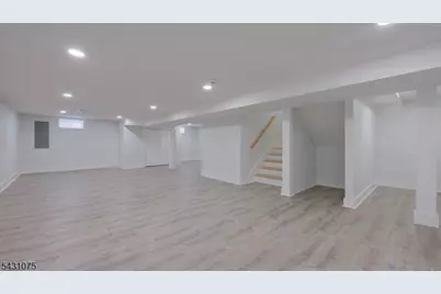 941 Beverly Dr, Westfield, NJ 07090 - Photo 36