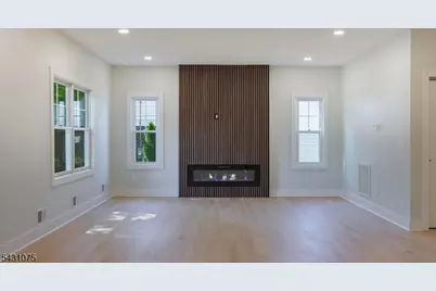 941 Beverly Dr, Westfield, NJ 07090 - Photo 6
