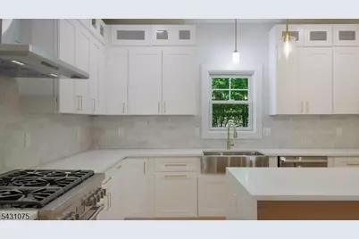 941 Beverly Dr, Westfield, NJ 07090 - Photo 14