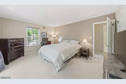 166 Vista Dr, Hanover Township, NJ 07927 - Photo 14