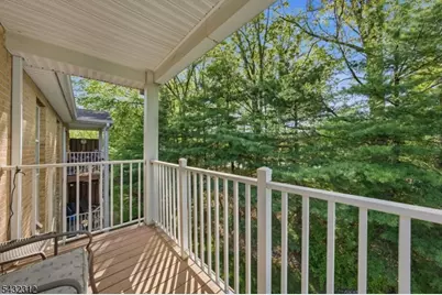 166 Vista Dr, Hanover Township, NJ 07927 - Photo 18
