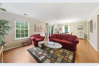 166 Vista Dr, Hanover Township, NJ 07927 - Photo 6