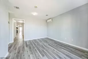 708 Ocean Ave, Jersey City, NJ 07305 - Photo 6