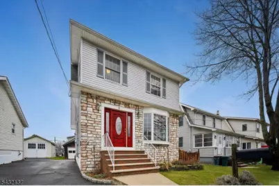8 Garden Pl, Cranford Township, NJ 07016 - Photo 2