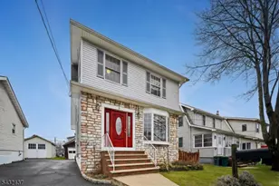 8 Garden Pl, Cranford Township, NJ 07016 - Photo 2