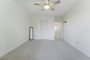 37 Giggleswick Way, Edison Twp., NJ 08820 - Photo 40