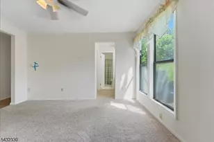 37 Giggleswick Way, Edison Twp., NJ 08820 - Photo 36