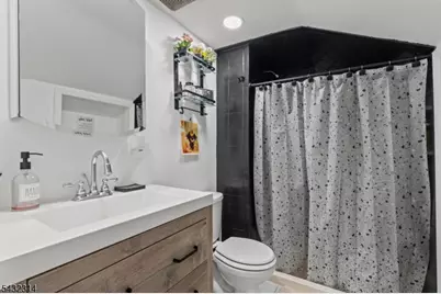 374 E 27th St, Paterson, NJ 07514 - Photo 26