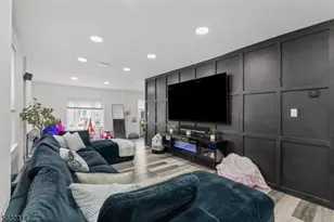 378 E 27th St, Paterson, NJ 07514 - Photo 4