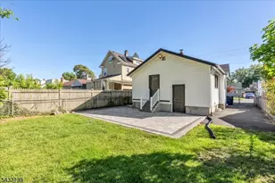115 Carlisle Terrace, Plainfield, NJ 07062 - Photo 20