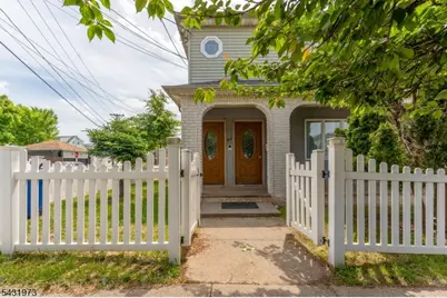 34 Erie St, Elizabeth, NJ 07206 - Photo 2
