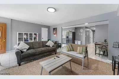 34 Erie St, Elizabeth, NJ 07206 - Photo 12