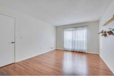69 Amberly Ct, Franklin Township, NJ 08823 - Photo 10