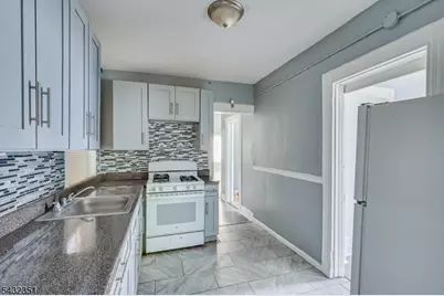 37 Blum St, Newark, NJ 07103 - Photo 10