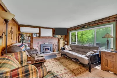 20 Plaza Dr, Hampton Township, NJ 07860 - Photo 10