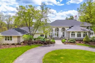 906 West End Dr, Stillwater, NJ 07860 - Photo 2