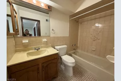 551 Valley Rd #2, Montclair, NJ 07043 - Photo 6