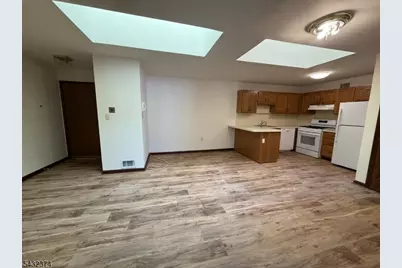 551 Valley Rd #2, Montclair, NJ 07043 - Photo 10