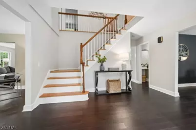 5 Blanchet Ct, Florham Park, NJ 07932 - Photo 2