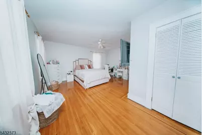 114 Martin St, Roselle, NJ 07203 - Photo 16