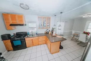 114 Martin St, Roselle, NJ 07203 - Photo 4