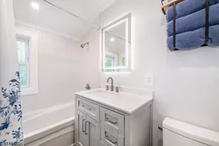 19 Plymouth Pl, Roseland, NJ 07068 - Photo 16