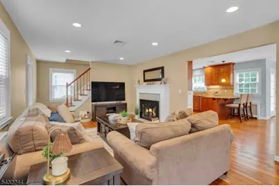 15 Oak Pl, Hawthorne, NJ 07506 - Photo 8