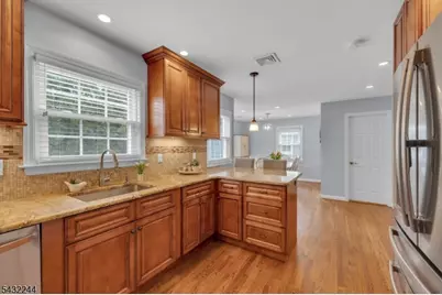15 Oak Pl, Hawthorne, NJ 07506 - Photo 14