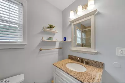 15 Oak Pl, Hawthorne, NJ 07506 - Photo 28