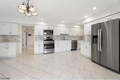 15 W Bradford Ave, Cedar Grove, NJ 07009 - Photo 10