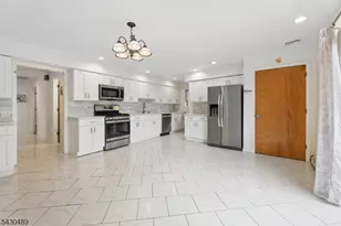 15 W Bradford Ave, Cedar Grove, NJ 07009 - Photo 2