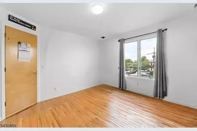 15 W Bradford Ave, Cedar Grove, NJ 07009 - Photo 24