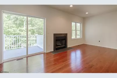 15 Decroce Ct, Parsippany, NJ 07054 - Photo 10