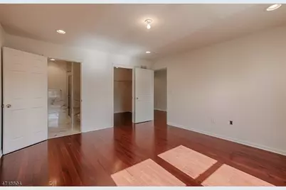 15 Decroce Ct, Parsippany, NJ 07054 - Photo 14