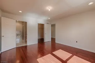 15 DeCroce Ct, Parsippany, NJ 07054 - Photo 14