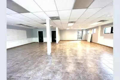 451 Main St, Little Falls Township, NJ 07424 - Photo 4