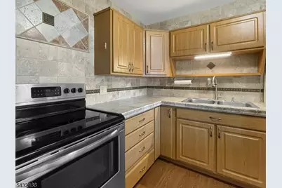 706 Rugby Road, Lopatcong Township, NJ 08865 - Photo 2